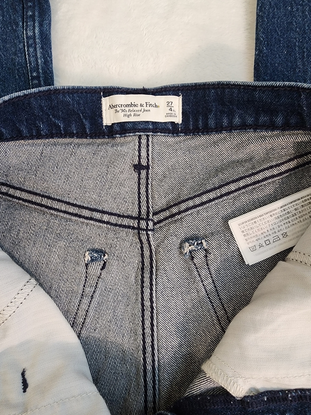 Abercrombie 90s Relaxed High Rise 27 Trouser Jeans NWOT - Picture 5 of 11